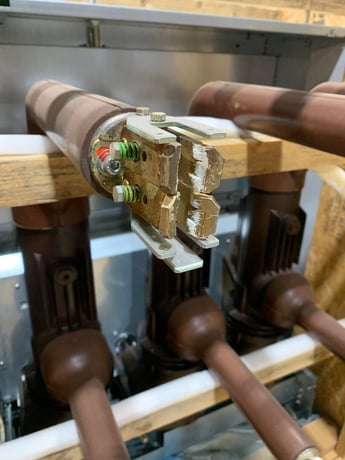 1200 Amps, Schneider Electric, SF2 ECOFIT, circuit breaker, 38 KV, new surplus - Image 4