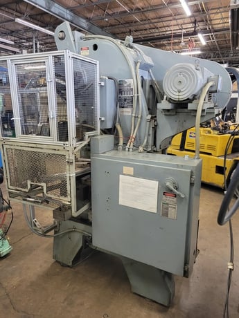 32 Ton, Minster #B1-32, Open Gap Frame Press, 700 SPM, 1.5" stroke, 2.25" adj, 9.5" Shut Height, 24" x 15" - Image 4