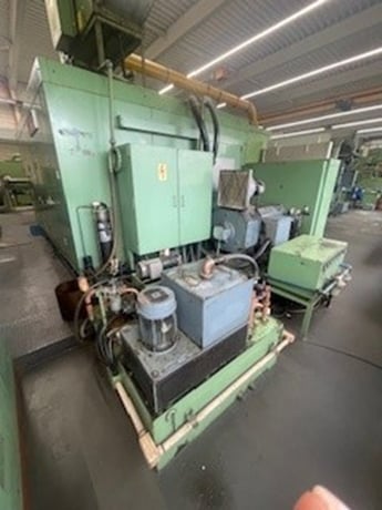 Sakamura #BPF-540, 6 station, 5 die parts former with universal transfer, air clutch & brake, 1989 - Image 6