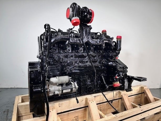 274 HP Komatsu #SAA6D125E-3, Engine, warranty - Image 2