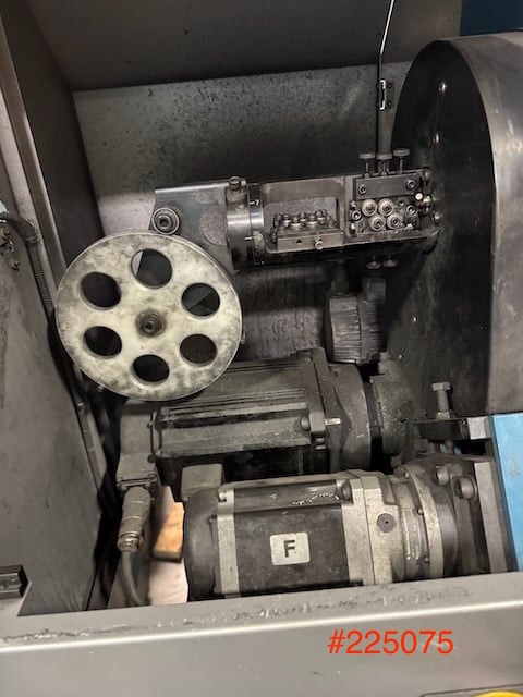 Itaya #RS-8, computer controlled spring making machine, servo axes, high speed precision CNC Control panel - Image 3