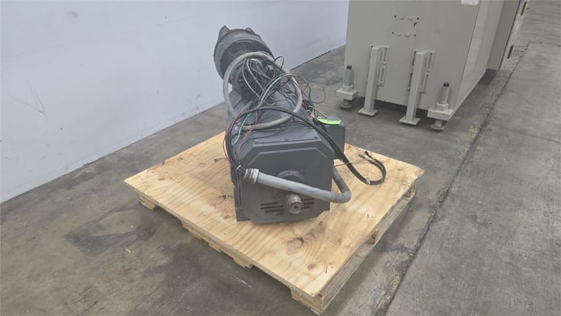 100 HP 1750/2000 RPM Emerson 3660D450100 DC Motor, Frame 366AT, w/1 HP Blower Motor, Shunt Wound, 160 Amps - Image 2