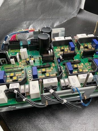 FANUC A06B-6105-H002 D 6-Axis Servo Amplifier Drive USED - Image 5