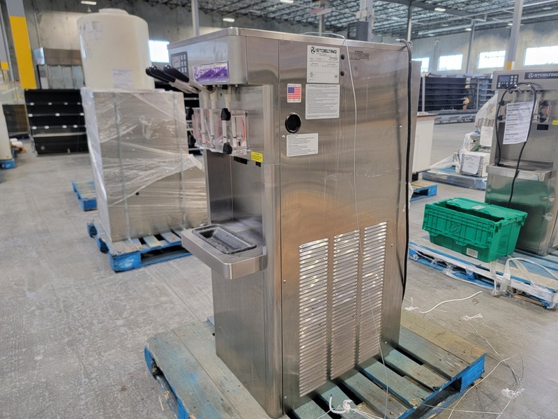Stoelting #F231-38i2P, soft serve & frozen yogurt machine, (2) 3/4 HP drive motors, 12000 BTU/Hr. compressor - Image 3