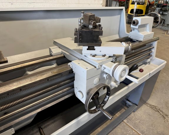 15" x 50" Clausing #15", lathe, Inch/mm, 2000 RPM, 7-1/2 HP, clean - Image 6