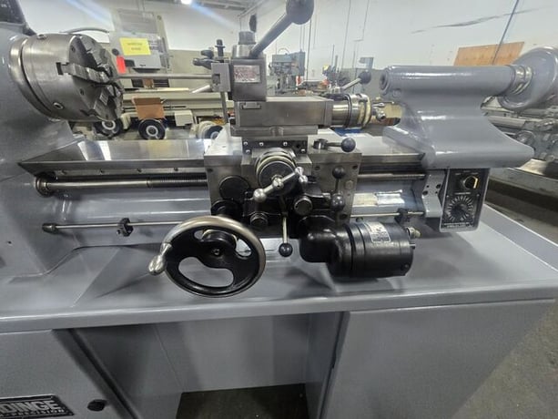 11" x 18" Hardinge #HLV-H-EM, Toolroom Lathe, 1.25" bore, 6" swing over cross slide, 18" centers, inch/metric - Image 4