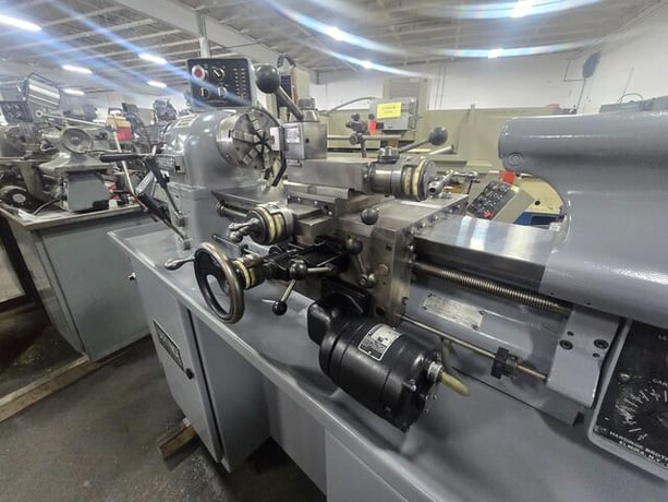 11" x 18" Hardinge #HLV-H-EM, Toolroom Lathe, 1.25" bore, 6" swing over cross slide, 18" centers, inch/metric - Image 6