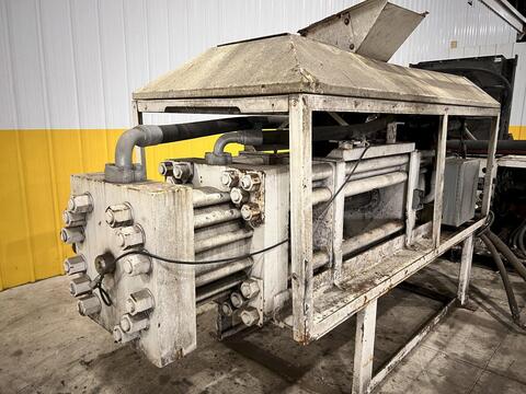 No. 4500 Puckmaster, Puck Briquetter Machine, 225 Ton - Image 4