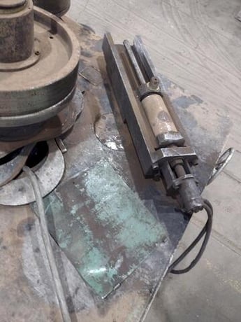 8" x 8" x 3/4" Haeusler #HPR-20VH, Horizontal & Vertical Hydraulic Pipe & Angle Roll, (2) 50 HP, 1981 - Image 9