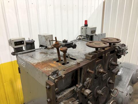 No. W125-SA Torrington, Spring Coiler/Coil Making Machine, 0.105"-0.25" Wire diameter, 0.375"-4.25" Coil - Image 9