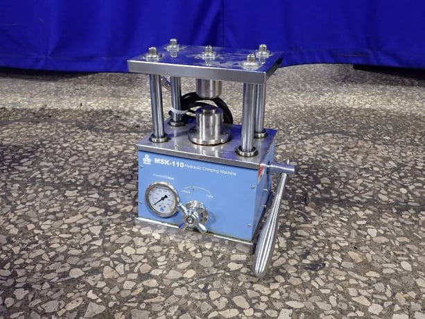 MTI Corp. #MSK-110, Hydraulic Crimping Machine, Coin Crimping, 28 kg Weight, w/Pressure Meter, 2012 - Image 1