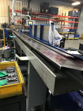 Hydromat #Epic-R/T-HW25-12, with saw, bar feed, inverter, chip conveyor, serial #040987-275 - Image 5