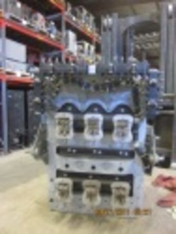 600 Amps, General Electric, AK-6A-25-E, electrically operated, drawout, #AB4203 - Image 3