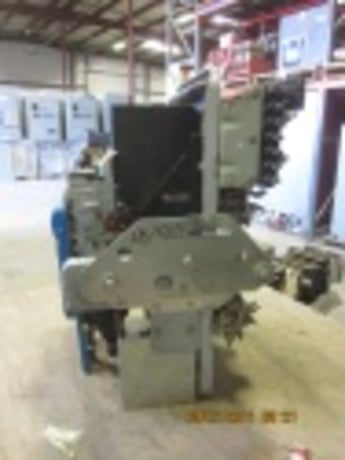 600 Amps, General Electric, AK-6A-25-E, electrically operated, drawout, #AB4203 - Image 4