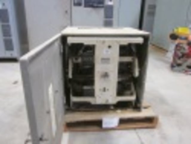 3000 Amps, General Electric, AK-2-75-3, electrically operated, drawout, #AB0746 - Image 4