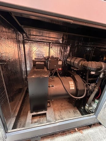 300 KW Generac #SG300, Natural gas generator, Standby, 347-600 Volts, 2013 - Image 4