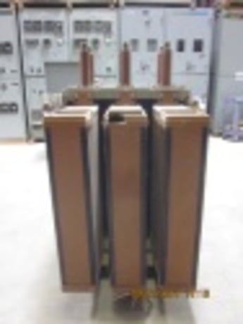 1200 Amps, General Electric, AM-13.8-500-2, electrically operated, drawout, #AB0821 - Image 3