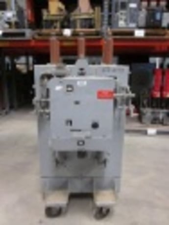 1200 Amps, General Electric, AM-13.8-750-5LB, electrically operated, drawout, #AB0770 - Image 2