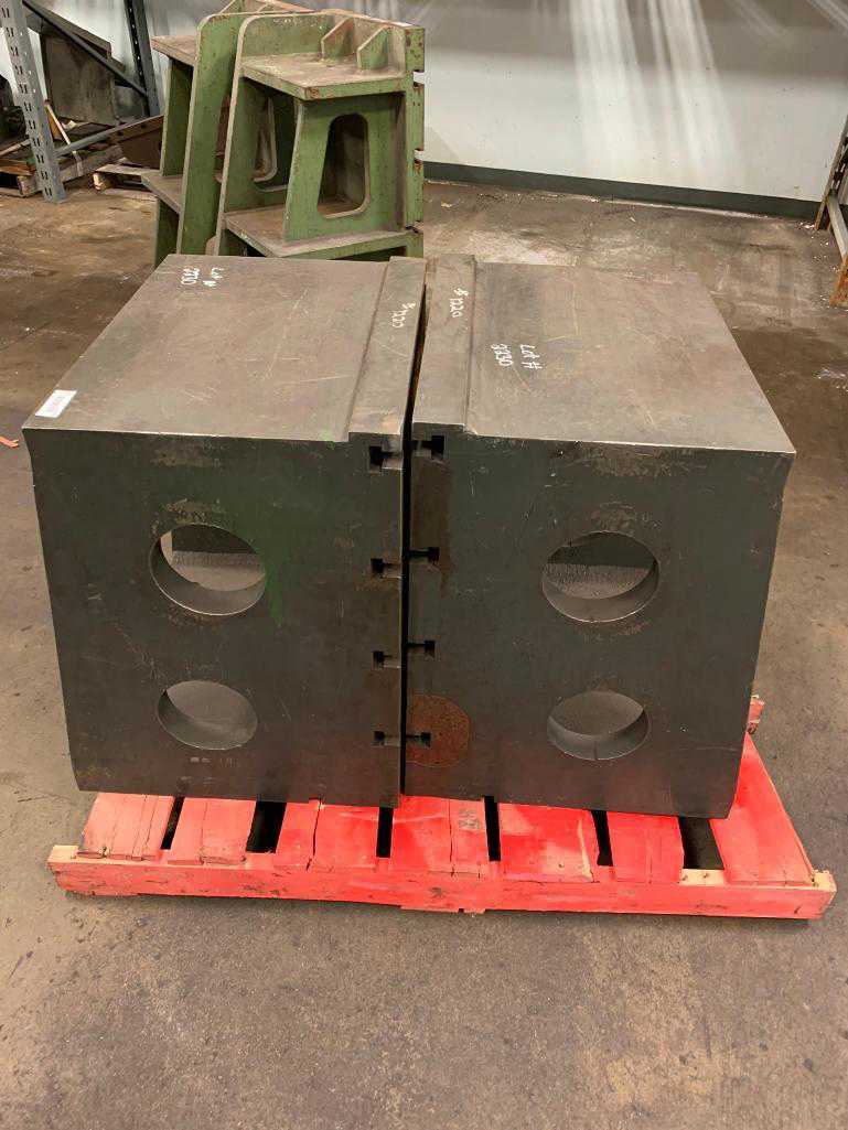 24" x 27-1/4" x 20-3/4" Cube T-Slotted angle plate, 1 set - Image 1