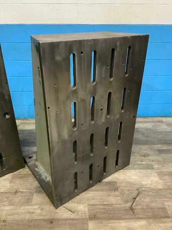 33" x 47-3/4" x 27" Angle plates, 1 set - Image 3