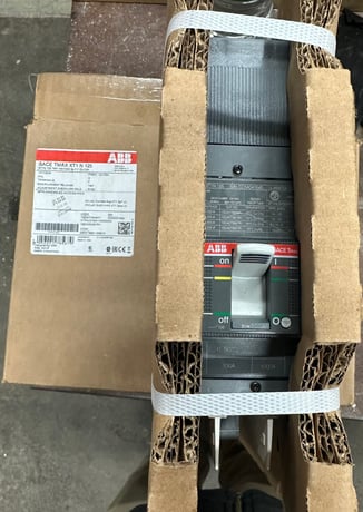 100 Amps, ABB, SACE Tmax XT, type XT1N, 3PH, 3P, 600 Volts, Circuit Breaker (5 available) - Image 1