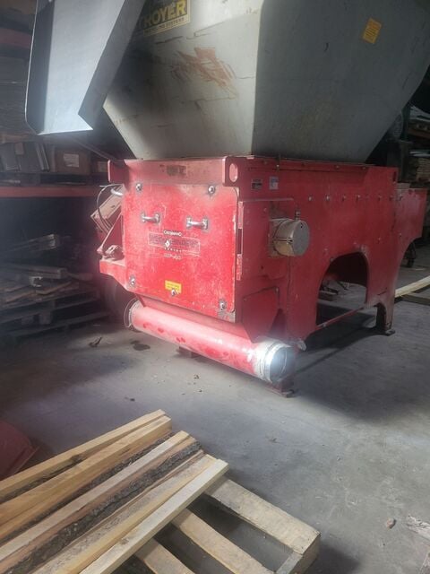 Cresswood #HF40-50, 42" x 66" shredder, 1" screen, 50 HP, 40" wide rotor, 480 V. - Image 2
