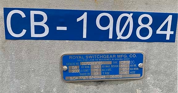 3000 Amp. ROYAL SWITCHGEAR, CB13830, 138 KV, CENTER BREAK, HORIZONTAL MOUNT - Image 1