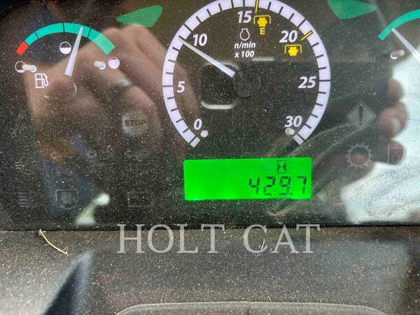 John Deere 5075E, Tractor, 429 hours, S/N: 408610, 2019 - Image 5