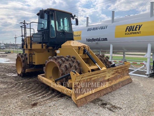 Caterpillar 815K, Compactor, 1588 hours, S/N: T1Y00115, 2019 - Image 2