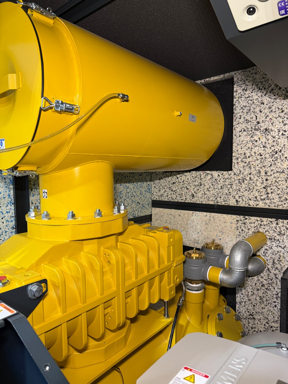 Kaeser Omega #FB790C, centrifugal blower with full enclosure Plus package, brand new - Image 5