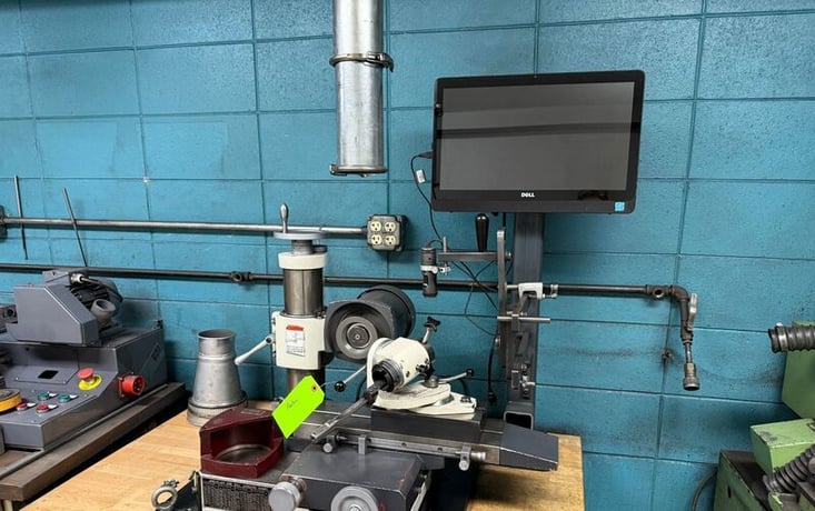 Chevalier #FCG-610, bench type universal tool & cutter grinder w/Dino-Lite digital microscope - Image 3