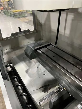 Haas #TM-2P, 40" X, 16" Y, 16" Z, 10000 RPM, 20 automatic tool changer, automatic air gun, chip auger, rigid - Image 6