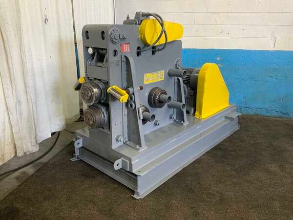 Webb #M-5, offset roll, 1/2" cap., 24" btwn centers, 10 HP - Image 1
