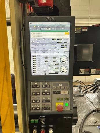 720 Ton, 132 oz., Nissei #FVX660III-310L, horizontal plastic injection molder, 43.3" x 43.3" tie bar, 75.2" - Image 6