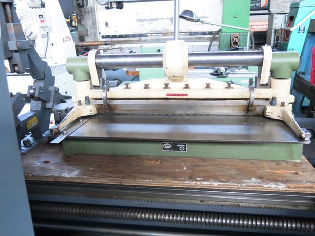 Diacro #4, Hand Shear, 24" x 16 gauge, w/ Back Gauge - Image 2