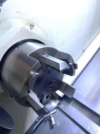 Daewoo Doosan #Lynx-2100A, cnc lathe, w/ Denso Robot Loader, 23" swing, 13.8" diameter x 13" max, 6" chuck - Image 4