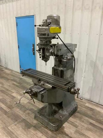 Bridgeport, vertical mill, 9" x42" table, 1 HP, power feed on table, R-8, 30" long. travel, 9" cross travel - Image 7