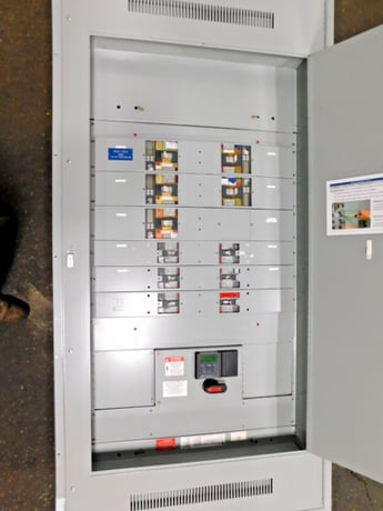 1200 Amp. General Electric, Spectra Series, panelboard, 44W 89H, 3 wire, 480 Volts, 3 phase - Image 3