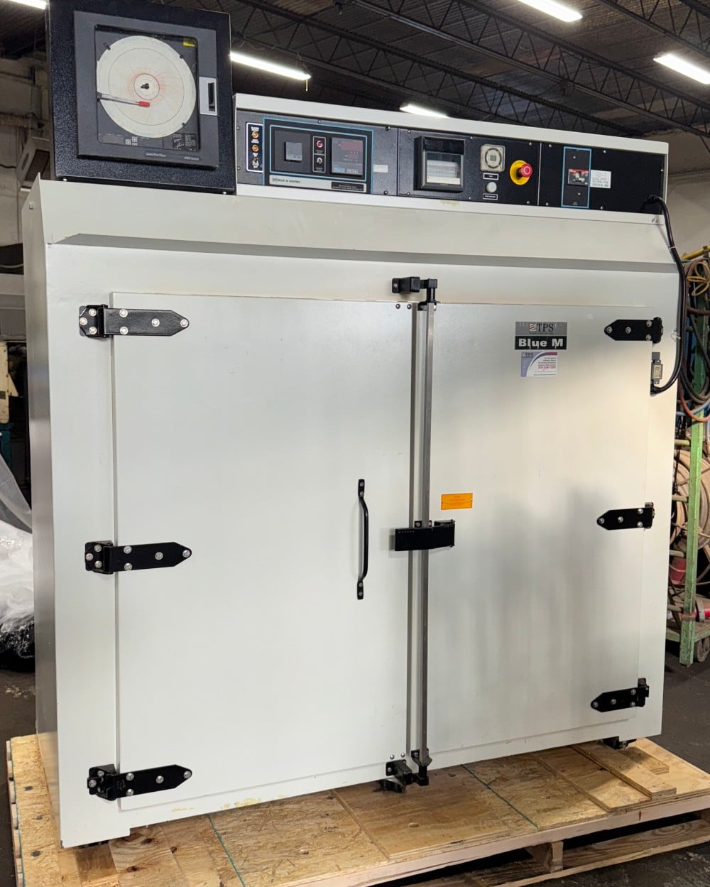 60" width x 50" H x 24" L Blue M #DCW-406-E-ST350, cabinet oven, Stainless Steel interior, 600°F, like new - Image 1