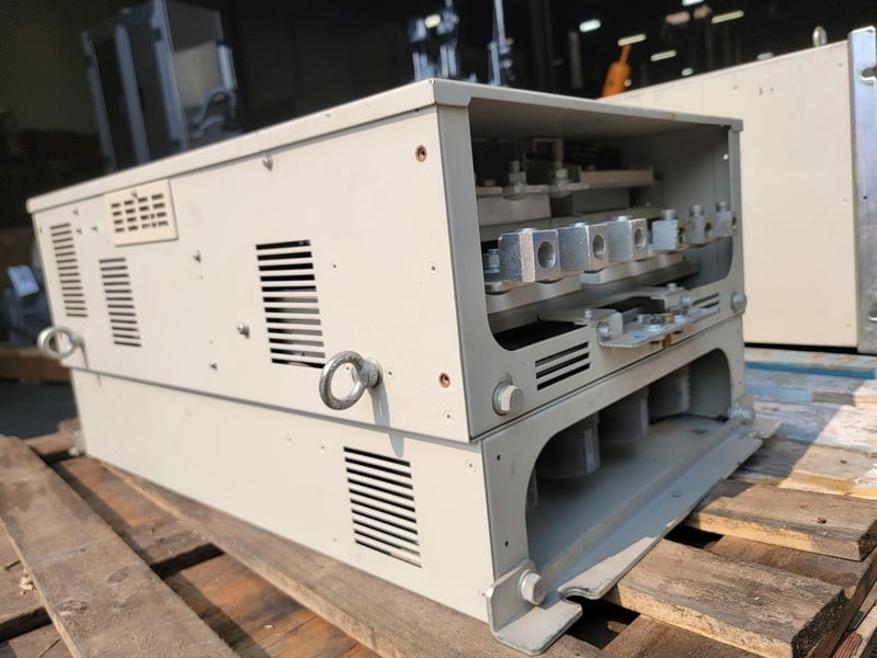 177 HP Yaskawa, CIMR-AB4A0250ABA, 600 Volts, 250 amp - Image 4