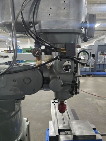 Bridgeport, Hardinge #Series-I, 9" x48" tb l., 2 HP, 30" X, 15" Y, 12" Z, 60-4200 RPM, R-8, Bridgeport EZ - Image 7