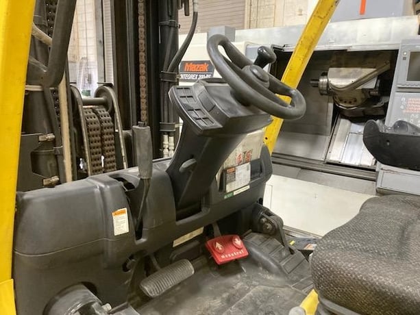 15500 lb. Hyster #S155FT, forklift, 6' & 4' forks, propane, solid tire, 2014 - Image 5