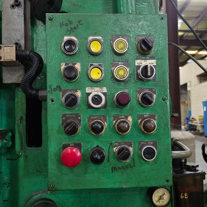 Gould & Eberhardt #24H, gear hobber, 24" max diameter gear, 18" table high tailstock with 44" under center - Image 4