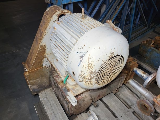 16.8 GPM @ 1200 psi, Union Pump, 1-3/9x2-3/4 triplex plunger pump TD-30, with 15 HP motor - Image 5