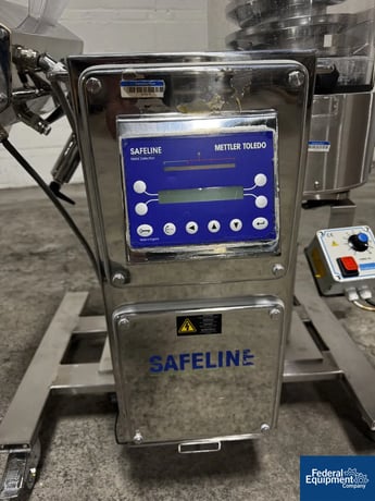 Safeline CroPharm #VDS-130, Combi Metal Detector & Deduster, 2008 - Image 6