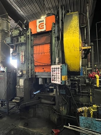 1600 Ton, Erie, forge press, 12" stroke, 30" Shut Height, 65 SPM, 100 HP, 39-3/8" btwn columns - Image 2
