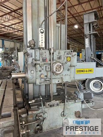 5" Giddings & Lewis #70-D5-T, table type horizontal boring mill, pendant controls, 3-Axis AcuRite digital - Image 2