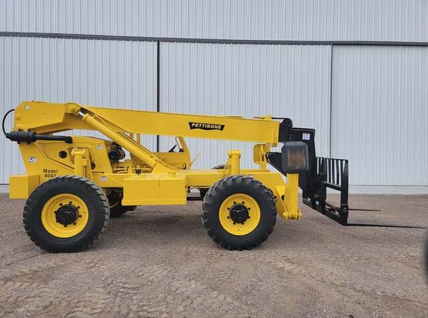 8000 lb. Pettibone #8042, telescopic forklift, 42' max lift, Cummins diesel engine, pneumatic tires, - Image 4