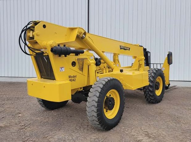 8000 lb. Pettibone #8042, telescopic forklift, 42' max lift, Cummins diesel engine, pneumatic tires, - Image 6