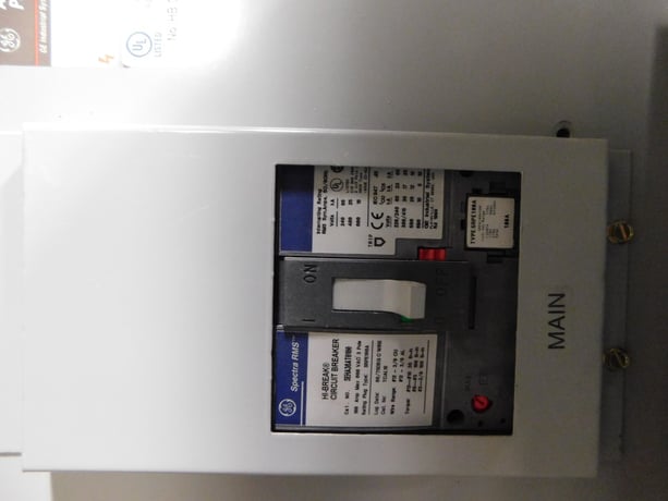 225 Amp. General Electric, AQF3421JTX, Spectra-A-Series panelboard, 4 wire, 120/208Y Volts - Image 7